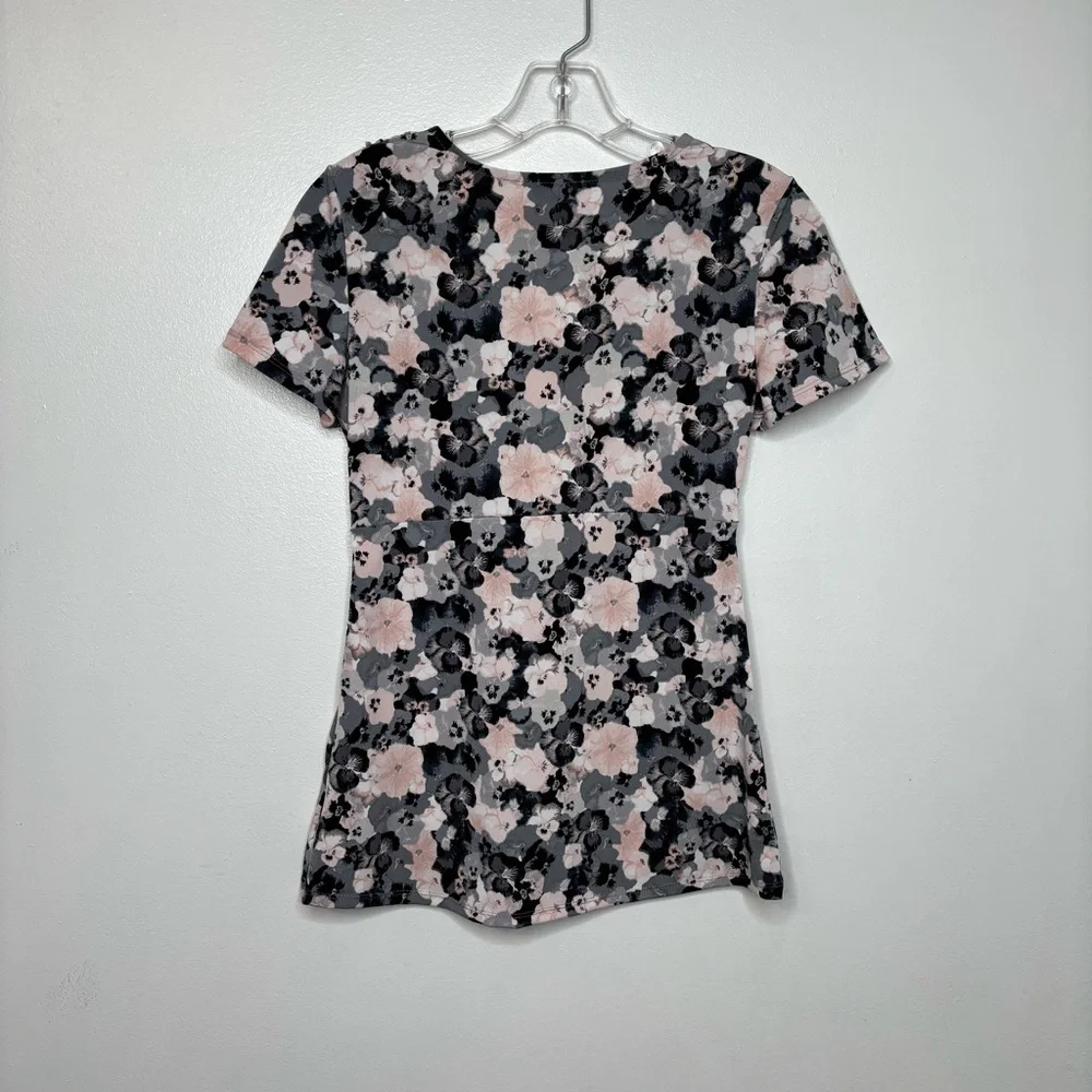 Daisy Fuentes Floral Twist Front Top XS — Pink Gray Black Short Sleeve Blouse - Picture 4 of 7